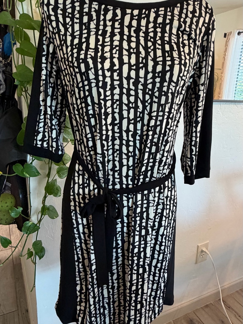 Soho Black & White Patterned Tie-Belt Midi Dress